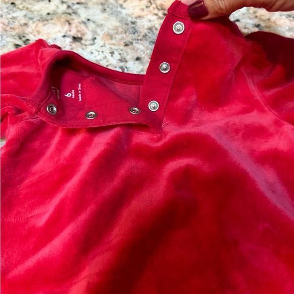 NWT. Carters girls red top. 6 month - Picture 6 of 7